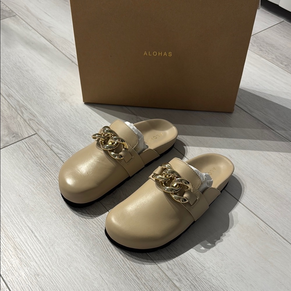 Free People Alohas Women's Cream Loafers with Gold Chain